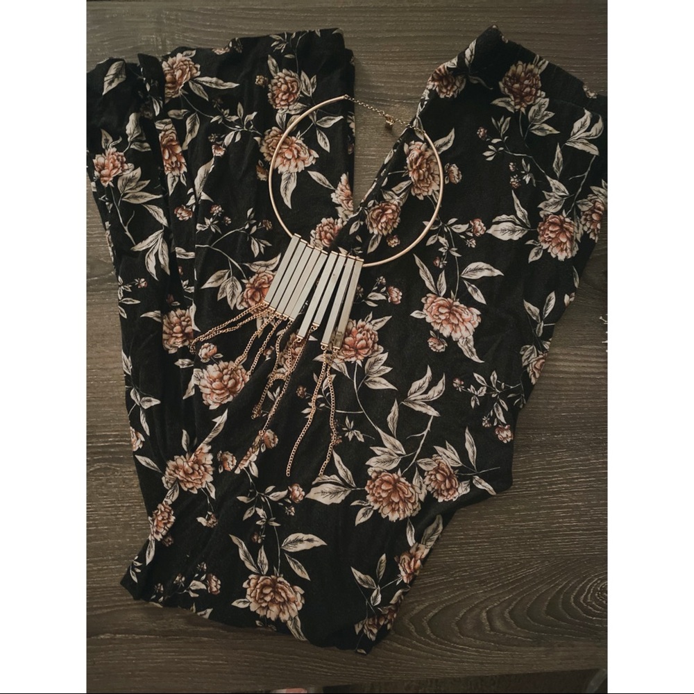 FOREVER 21 FLORAL PANTS